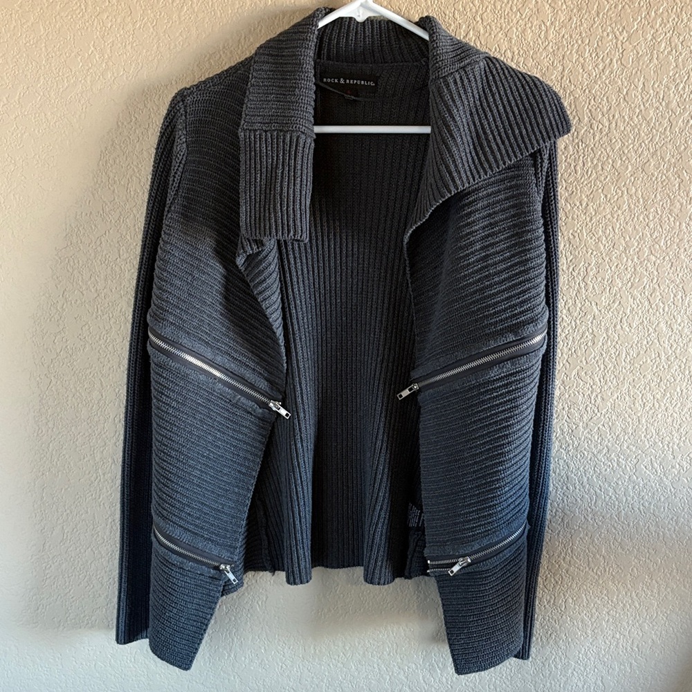 Rock & Republic Charcoal Ribbed Cardigan with Zipper Accents